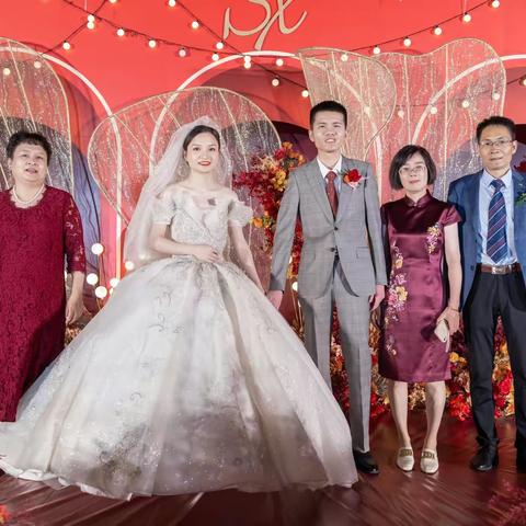 沈炜晨&谢菁喜结良缘