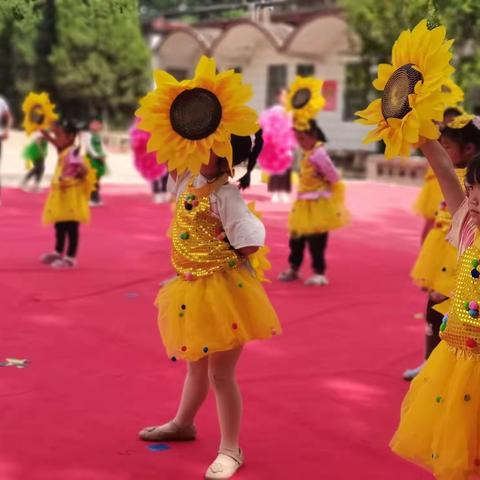 虞乡农场幼儿园——“花儿向往  童心向党”庆“六一”文艺汇演邀请函