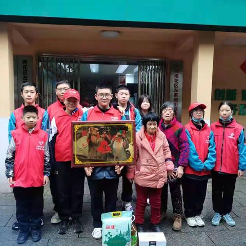 桂花社区:“雷锋”少年团 青春暖夕阳