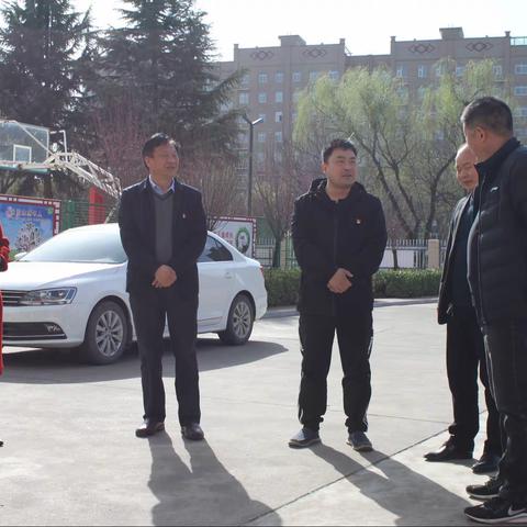 关怀中奋进      砥砺中前行————赵珂副县长调研青少年活动中心