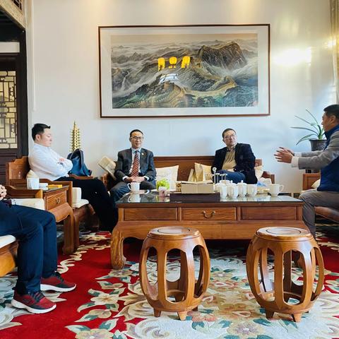 夏付东秘书长在京亲切接见丁友法先生一行