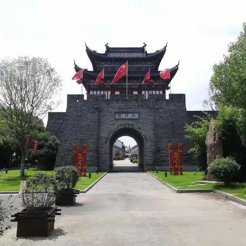 走古宁驿道，访漆桥老街。