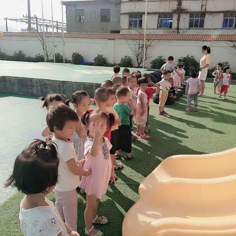 美食已吃，甜蜜犹存――我们在幼儿园过的第一个中秋节