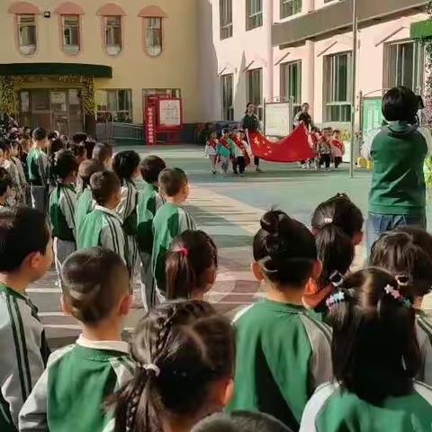 小小爱国心·浓浓爱国情     ——玉门市第一幼儿园大四班德育教育主题活动纪实