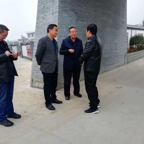 贺乐军副局长检查栗峪口村美丽乡村建设