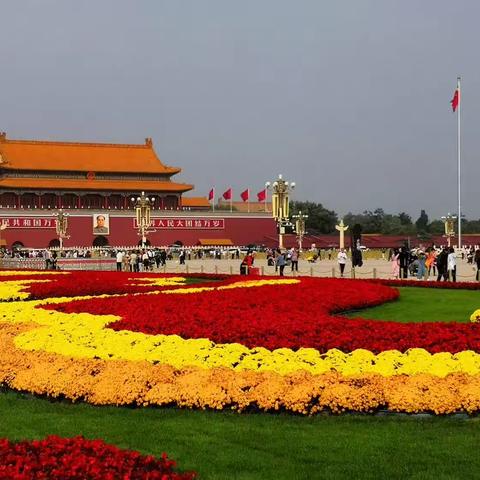 开心群战友军嫂同贺盛世华诞