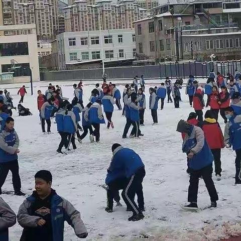 冰雪运动进校园，快乐健康来报到