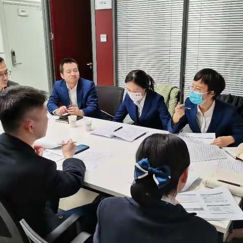 蔡行长与风险部至彩虹支行开展培训宣讲会