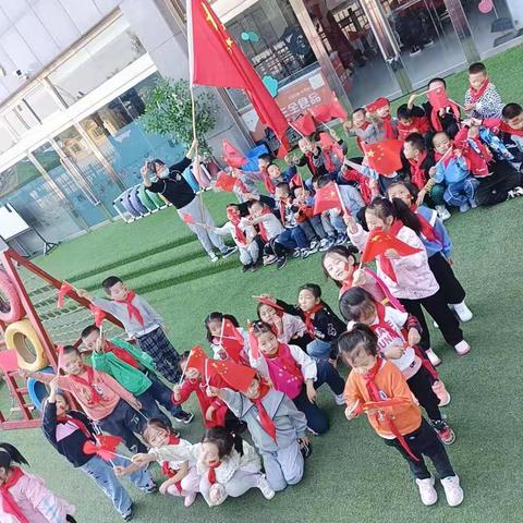 🇨🇳欢庆国庆＿童心向未来🇨🇳星星一班第二周留念