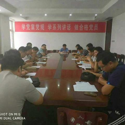 杜村乡劳保所圆满完成静脉指纹采集工作。