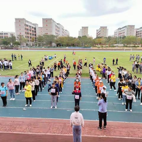 海南省工业学校庆祝“三.八妇女节”趣味活动