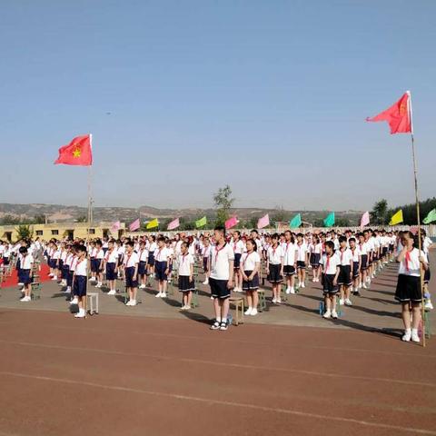 义棠中心小学庆“六一”儿童节暨表彰大会