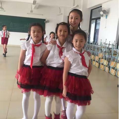 滨海九小西海岸校区合唱班风彩