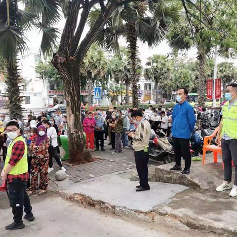 三亚农投菜篮子支部开展疫情防控志愿者服务活动