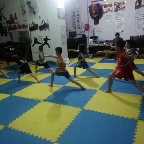 学中华武术，为青春助力！