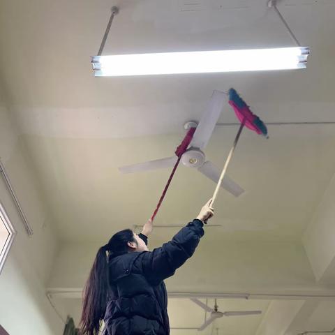 辞旧迎新  兔飞猛进