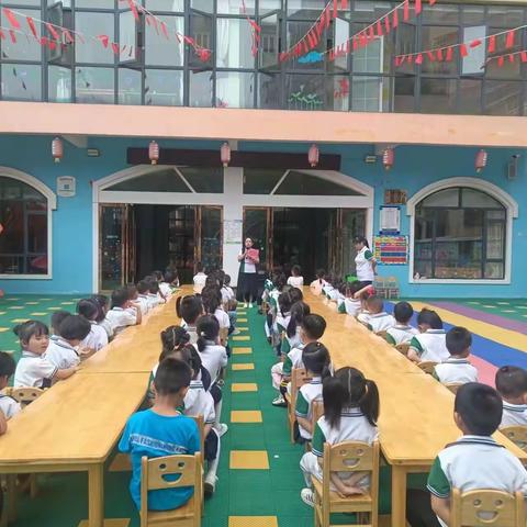 京典幼儿园“月满映中秋——童心迎国庆〞大四大五班主题活动