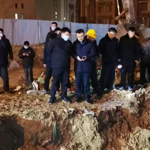 争分夺秒抢时间   连夜抢修保供暖