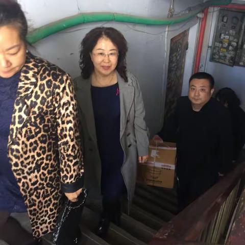 开展“您的微心愿我们来实现”主题党日活动