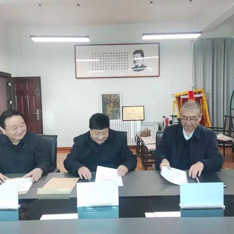 市慈善协会会长雷超武一行三人来富检查指导工作