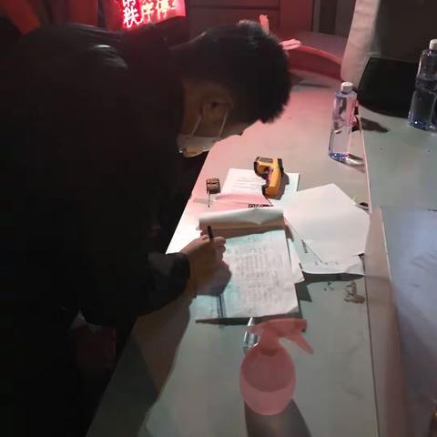 区直西社区24小时严防严控，排查敏感人员