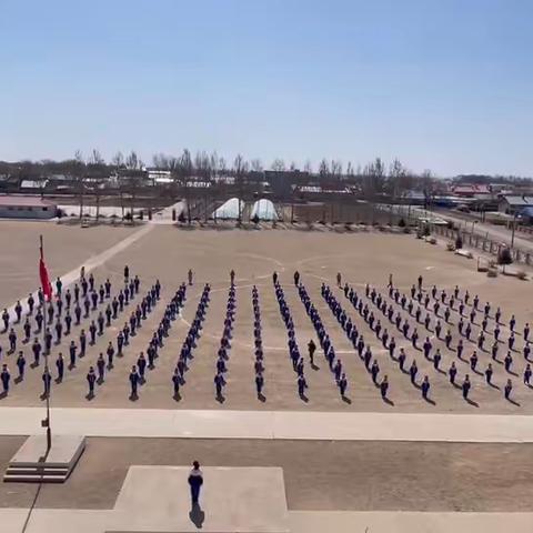 卧牛吐学校“阳光体育大课间”展示活动