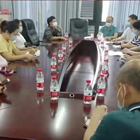 区包案领导李孙巧常委接访骑楼小吃街商户代表文欢等人