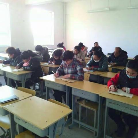 【兴旺寨乡美城寺联办小学】认真传达，深刻领悟局领导的讲话精神