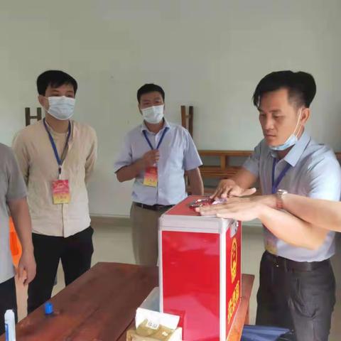 新联村委会每日工作简报（2021年10月13日）