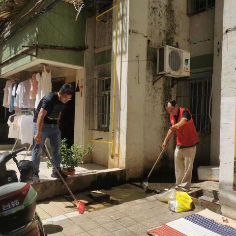 琼山区残联到下坎社区开展“清洁家园 防蚊灭蚊”秋季爱国卫生运动