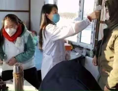 疫情战场上的“半边天”