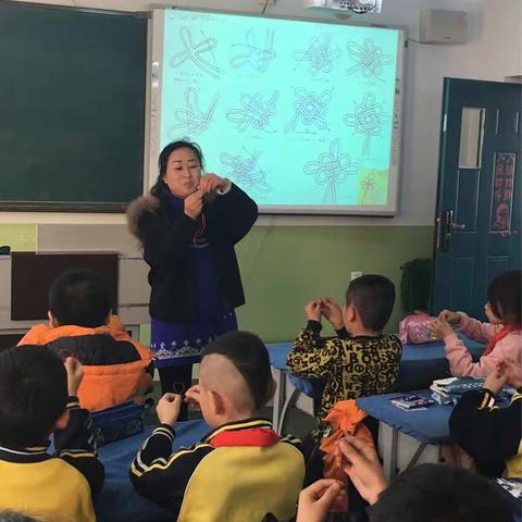 团结小学3.2班家长课堂——编制中国结