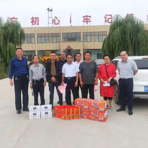 心系驻村工作队  节日慰问暖人心 ——新乡县人民医院慰问驻南于店村工作队