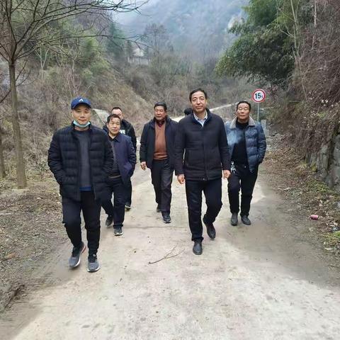 周至县慈善会联合县民政局、财政局、交通局验收2022年建慈善便民桥