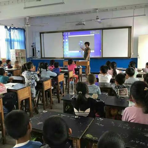 小学，我们来了！——偏店中心幼儿园到偏店小学开展幼小衔接活动