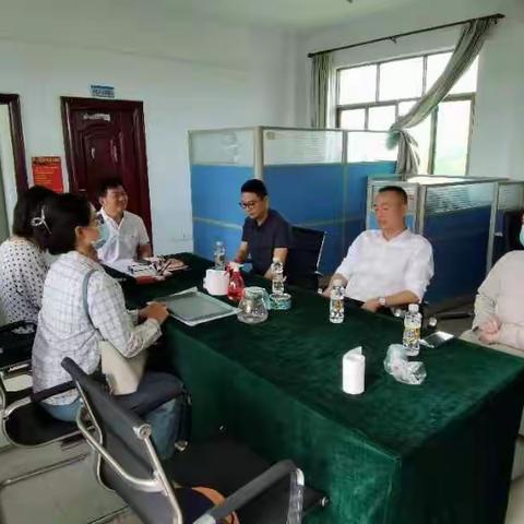 区乡村振兴局吴亚毅局长一行到新管村乡村振兴工作队指导工作