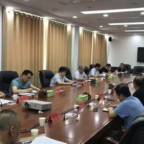 市委政法委副书记李宏峰到华龙区督导涉黑恶线索案件办理情况