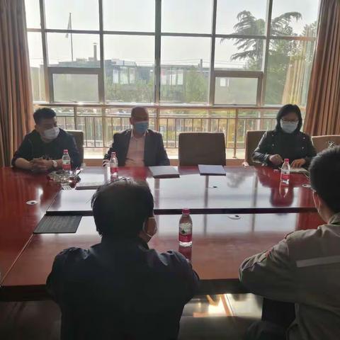 市工信局领导到我区工业企业帮扶指导