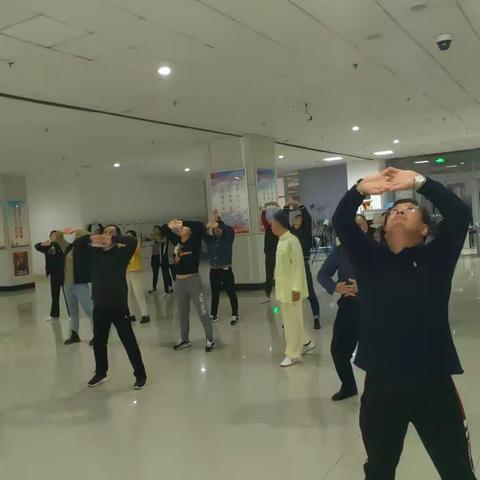 弘扬传统文化 推广中医健身--- “八段锦”健身活动等你来！