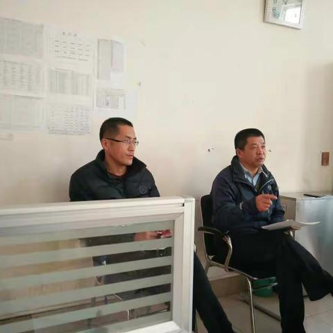 凝心聚力，迎势起航——初二级部月段检测成绩分析会