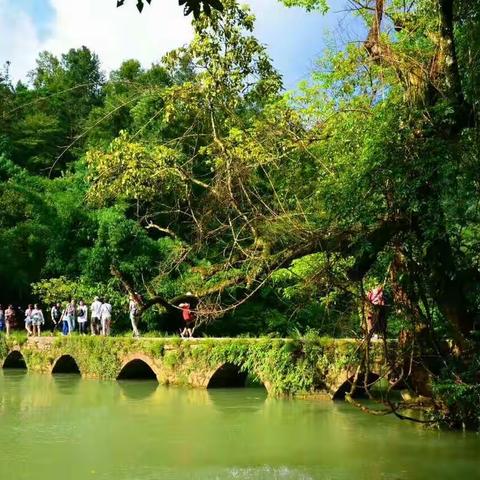荔波七小孔玩水记