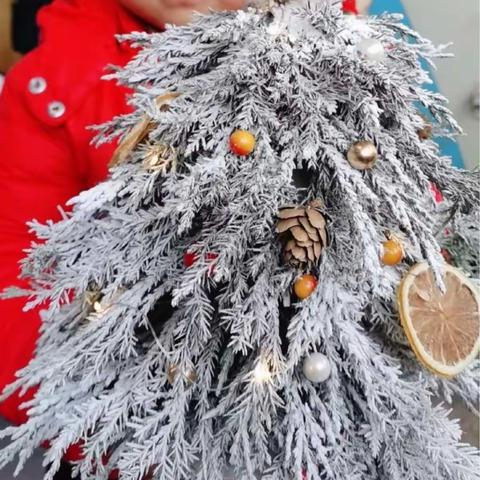 厚朴教育圣诞亲子沙龙课