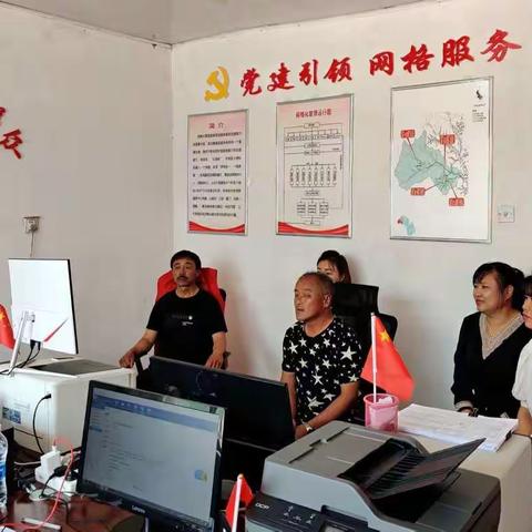 党旗迎风空中飘 鲜花绽放吐芬芳