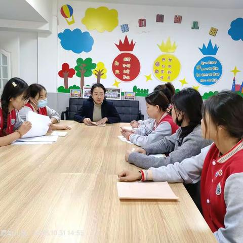 “公开课上展风采，听课评课促成长”——天山区东聚悦美华庭幼儿园公开课观摩活动