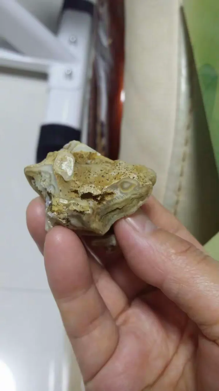 修身养性,我的玉石! 内蒙古阿荣旗彩玉!