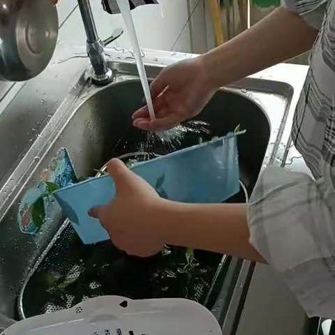 马迹塘镇中学第二届擂茶节（副本）