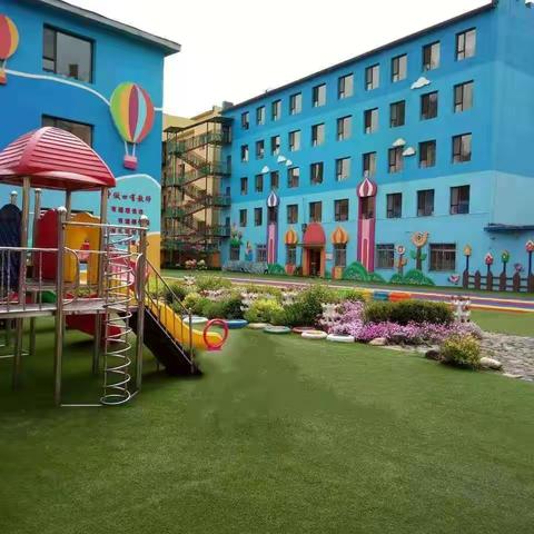 机关幼儿园小小宣传站——"小手牵大手  争做绿色小天使"全民义务植树活动倡议书