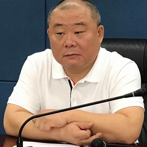 市禁毒办副主任、禁毒支队支队长方向明主持召开市禁毒办工作会议