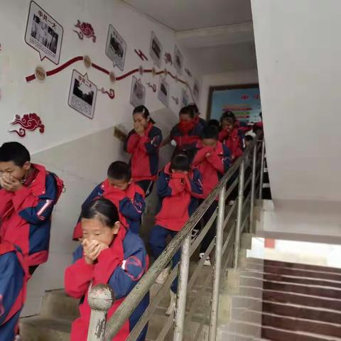 【“‘精’字教育”集团】 “1121”消防应急演练 筑牢校园安全屏障