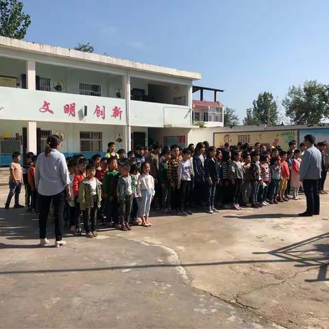 黄庄小学九月美育总结！